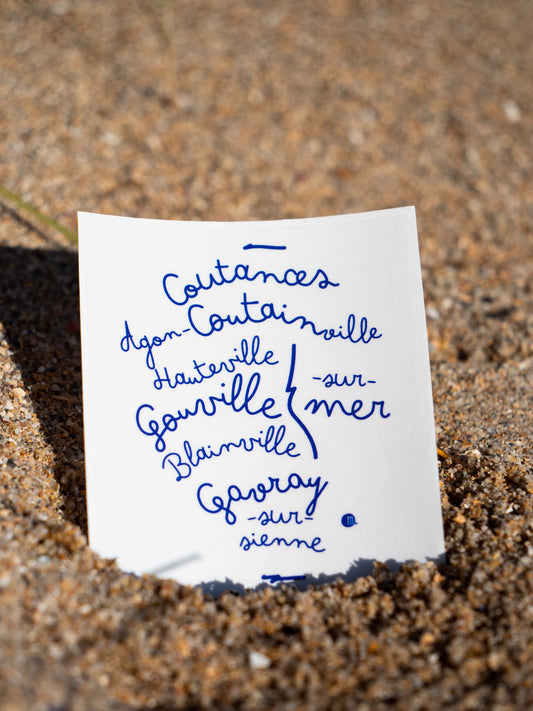 Sticker : les villes emblématiques de vos vacances à coller !