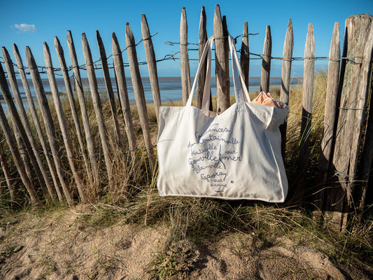 Sac cabas en coton : les villes emblématiques de Coutances mer et bocage
